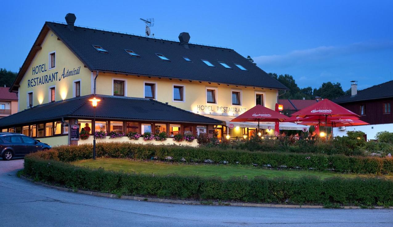 Hotel Admiral Lipno nad Vltavou Extérieur photo