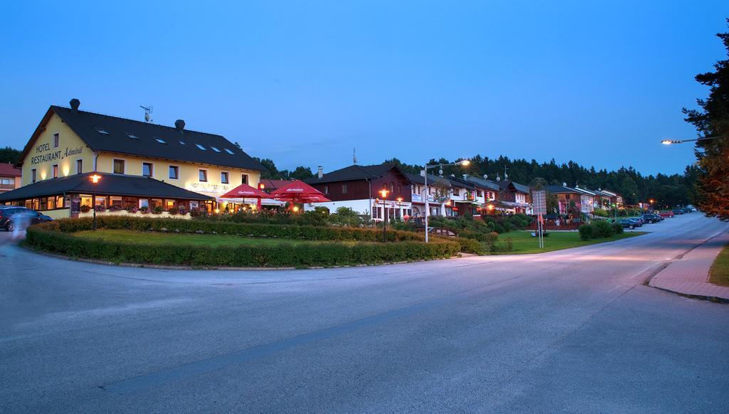 Hotel Admiral Lipno nad Vltavou Extérieur photo