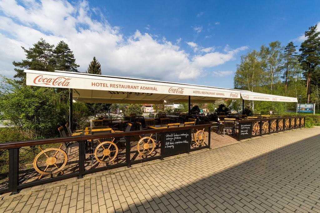 Hotel Admiral Lipno nad Vltavou Extérieur photo