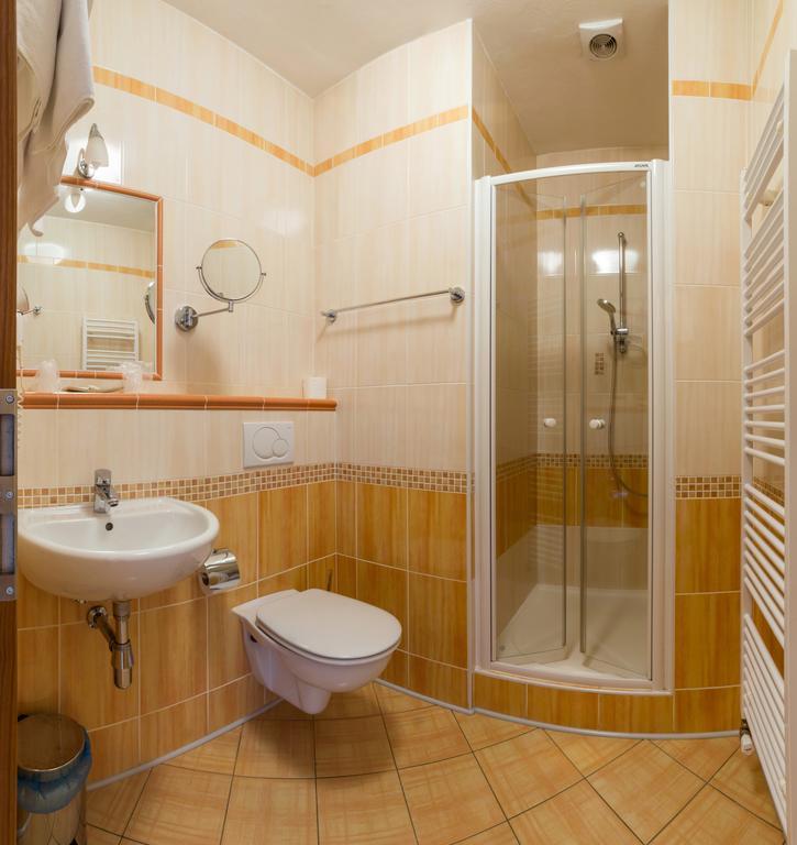 Hotel Admiral Lipno nad Vltavou Extérieur photo